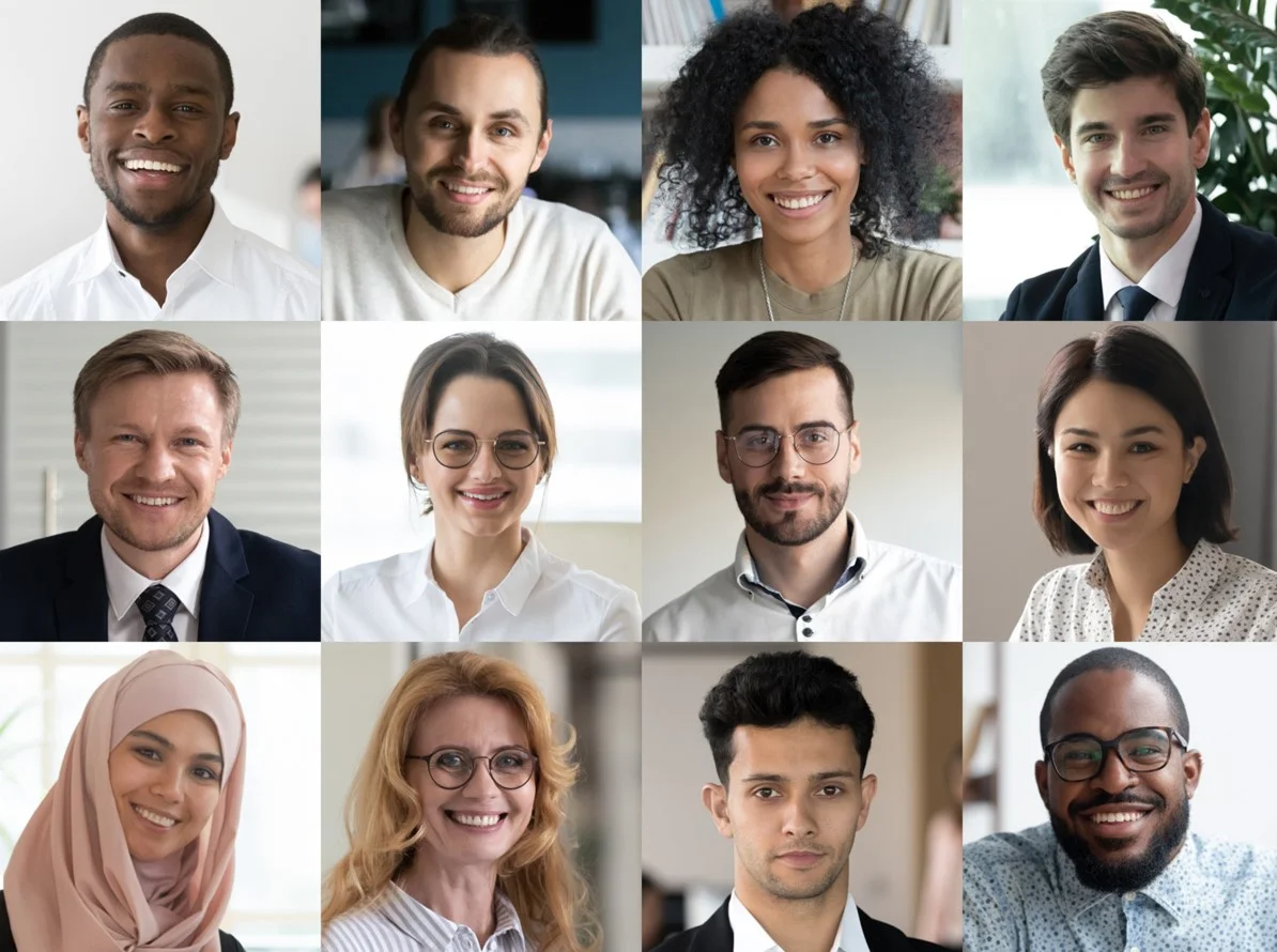 Many,Happy,Diverse,Ethnicity,Different,Young,And,Old,People,Group