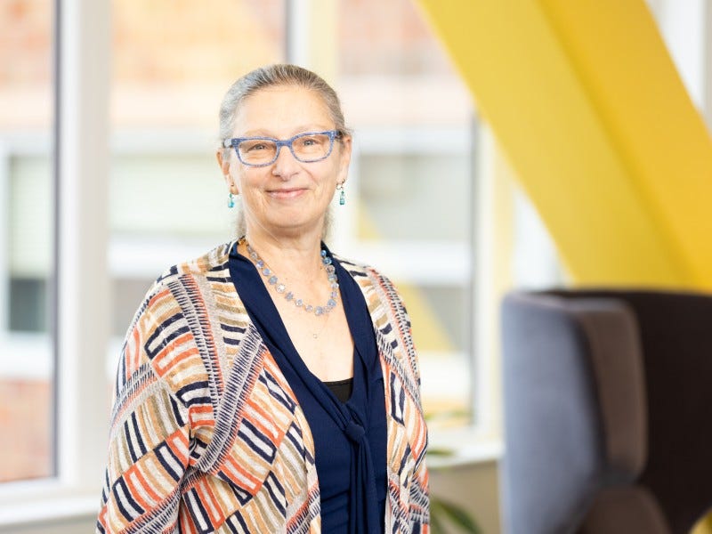 Photo of Amy Schectman